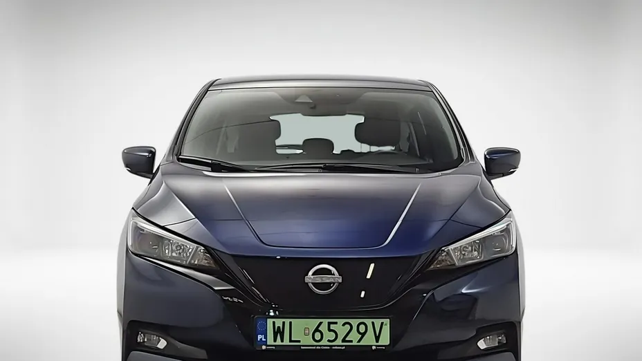 NISSAN Leaf -