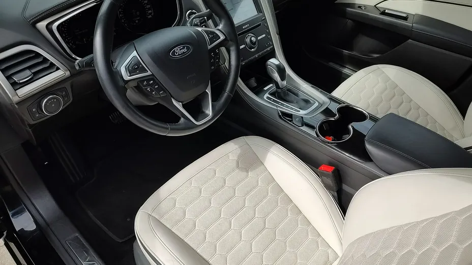 FORD Mondeo -
