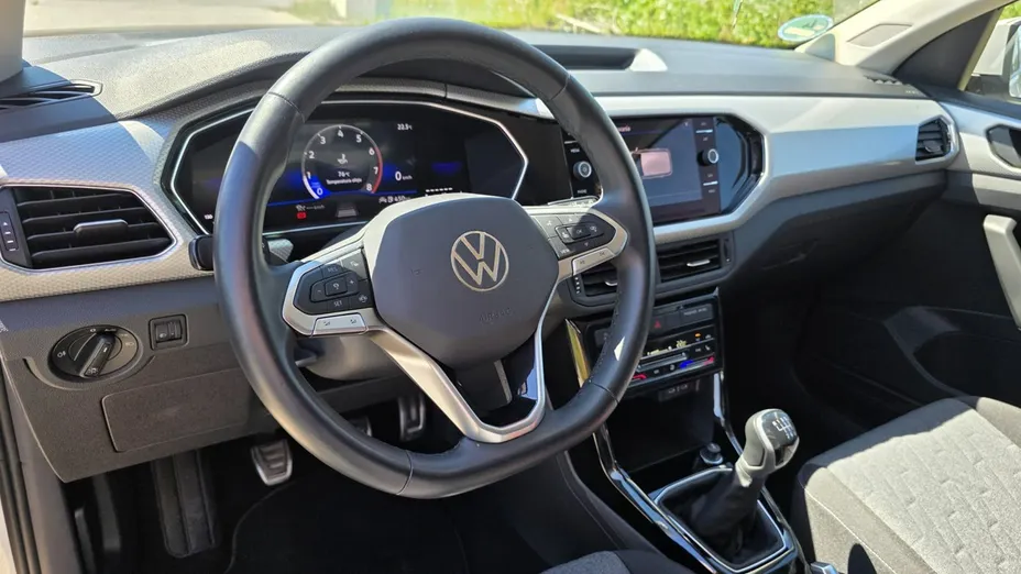 VOLKSWAGEN T-Cross -