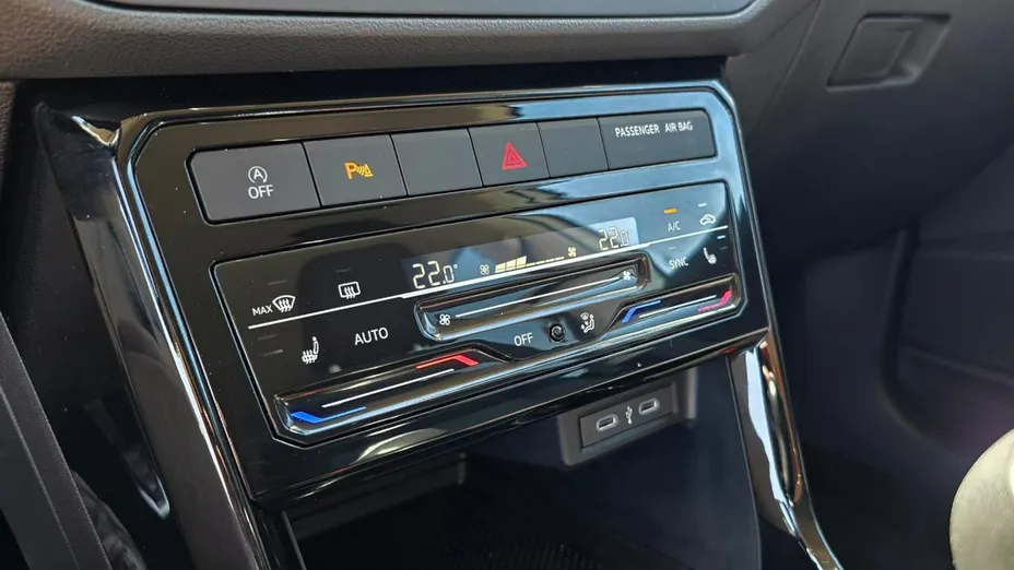 VOLKSWAGEN T-Cross -