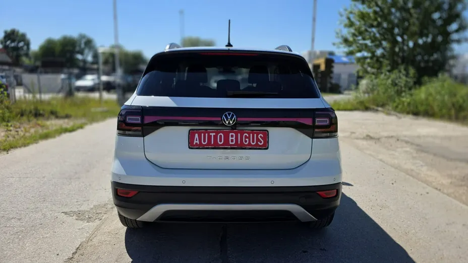 VOLKSWAGEN T-Cross -