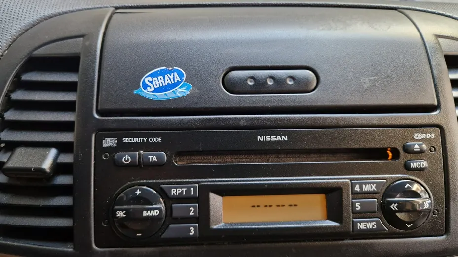 NISSAN Micra -