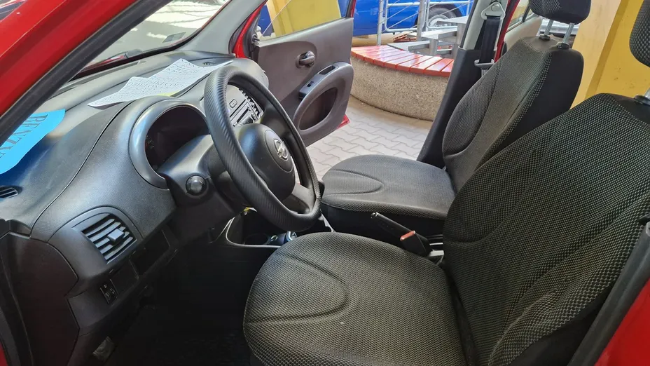 NISSAN Micra -