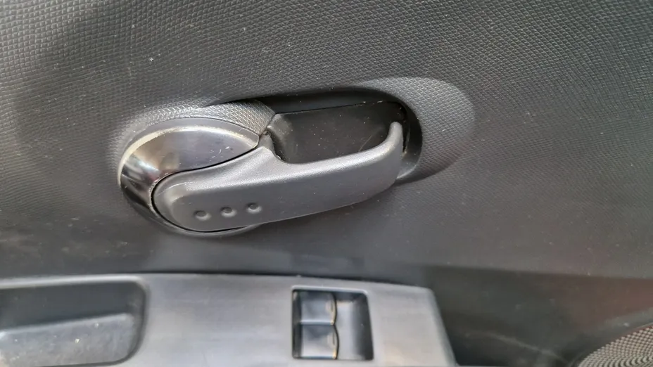 NISSAN Micra -