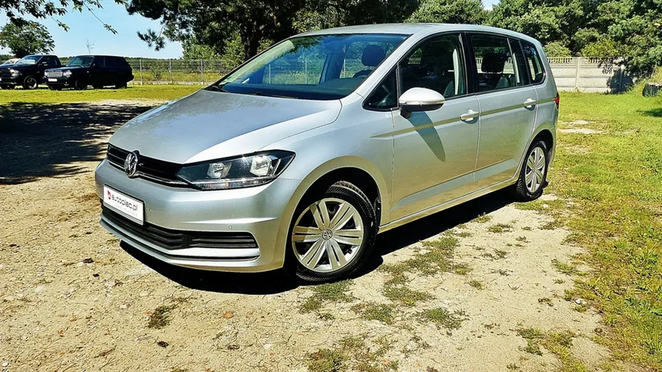 VOLKSWAGEN Touran -