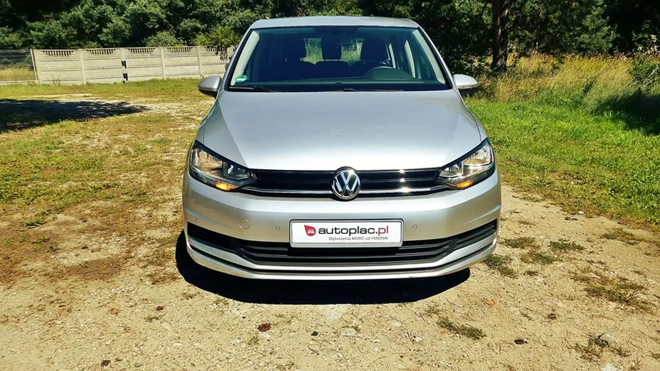 VOLKSWAGEN Touran -