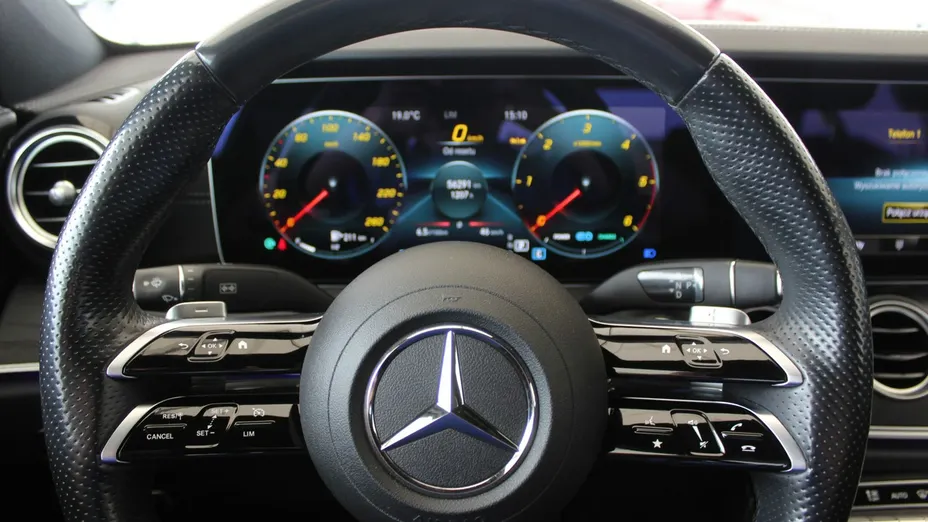 MERCEDES-BENZ E Klasa -