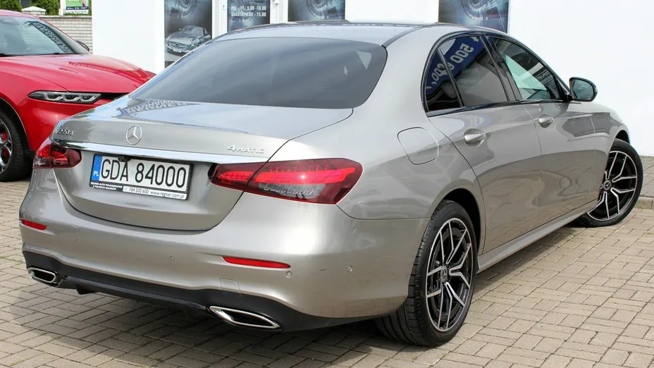 MERCEDES-BENZ E Klasa -