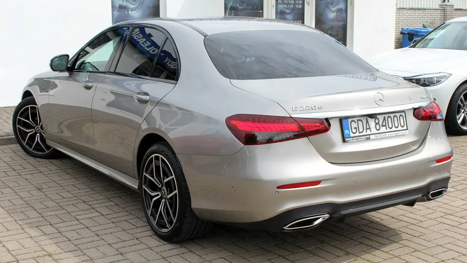 MERCEDES-BENZ E Klasa -