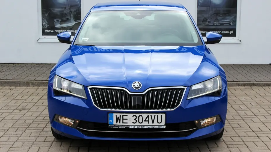 SKODA Superb -