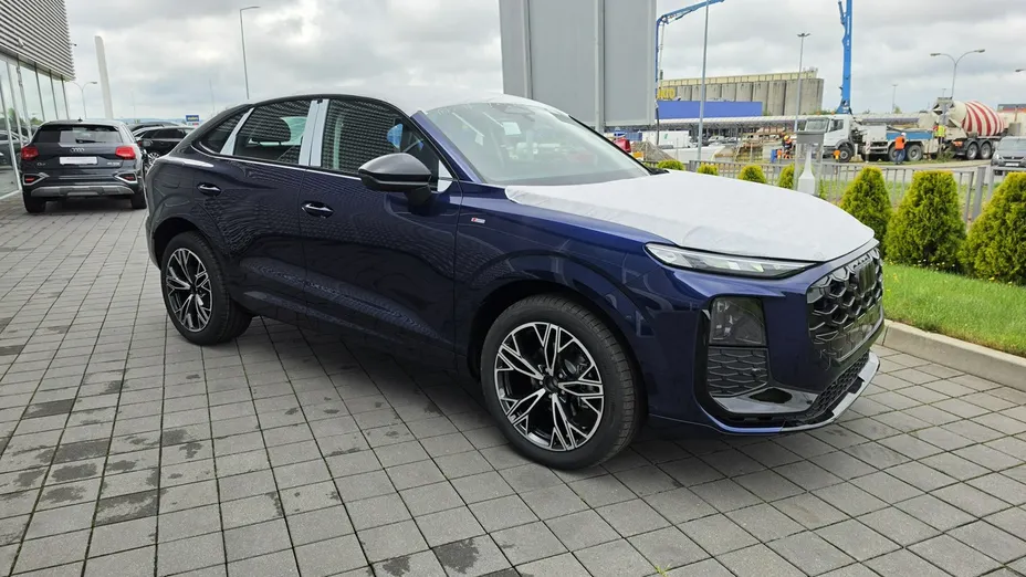 AUDI Q3 Sportback -