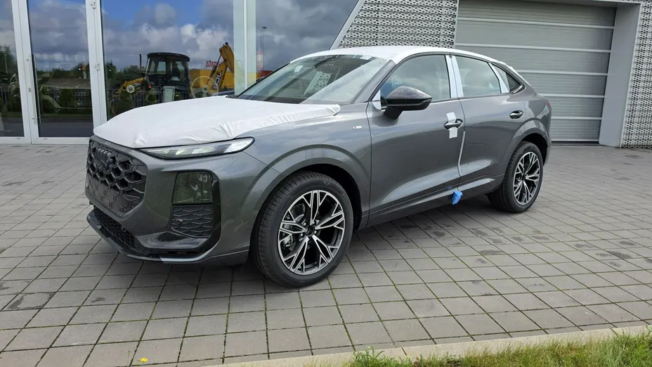 AUDI Q3 Sportback -