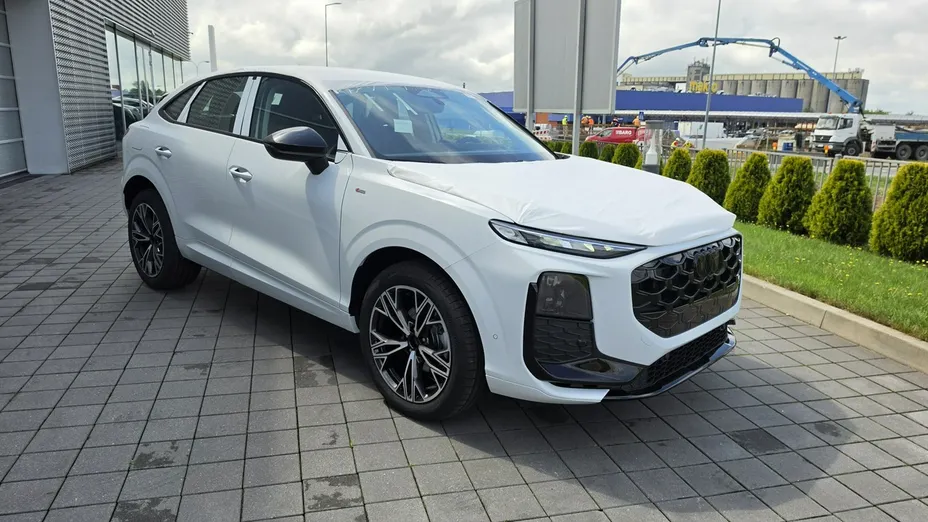 AUDI Q3 Sportback -