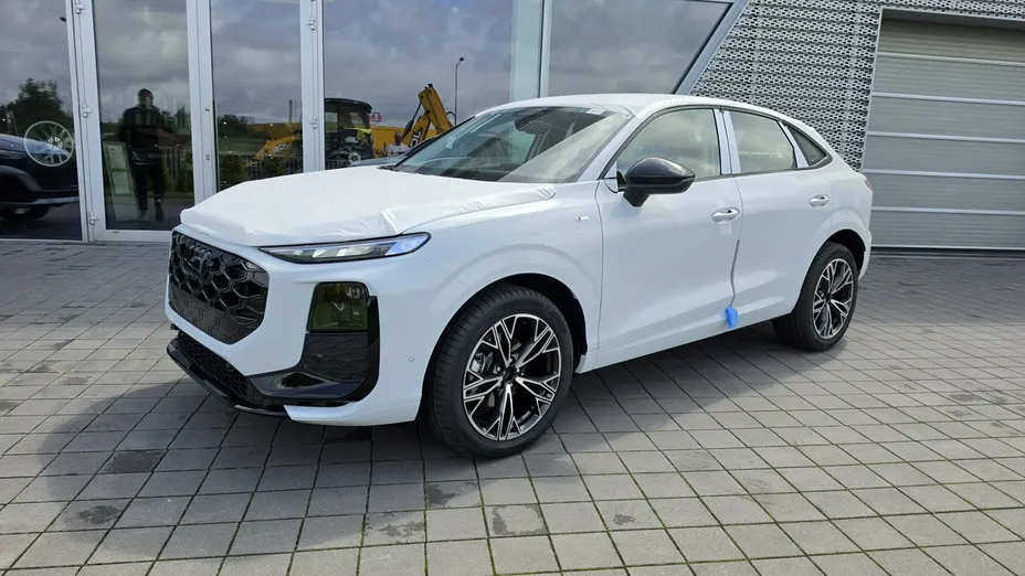 AUDI Q3 Sportback -