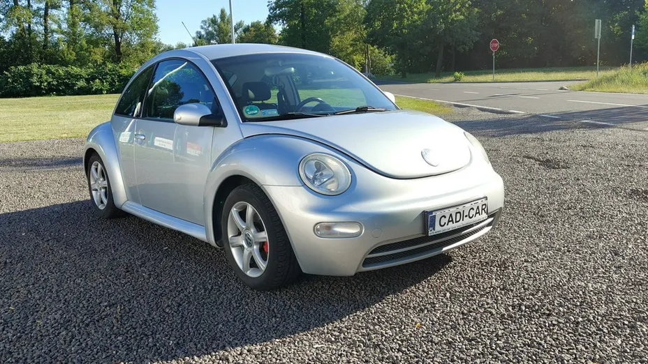 VOLKSWAGEN New Beetle -