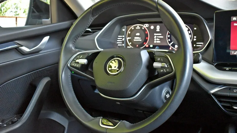 SKODA Octavia -