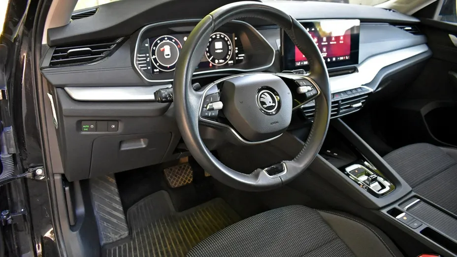 SKODA Octavia -