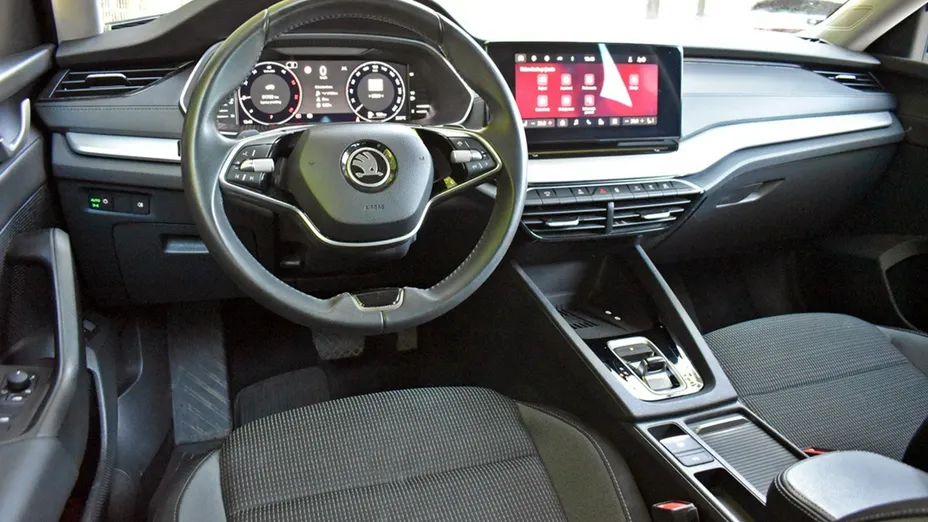 SKODA Octavia -