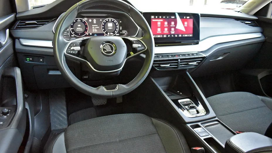 SKODA Octavia -