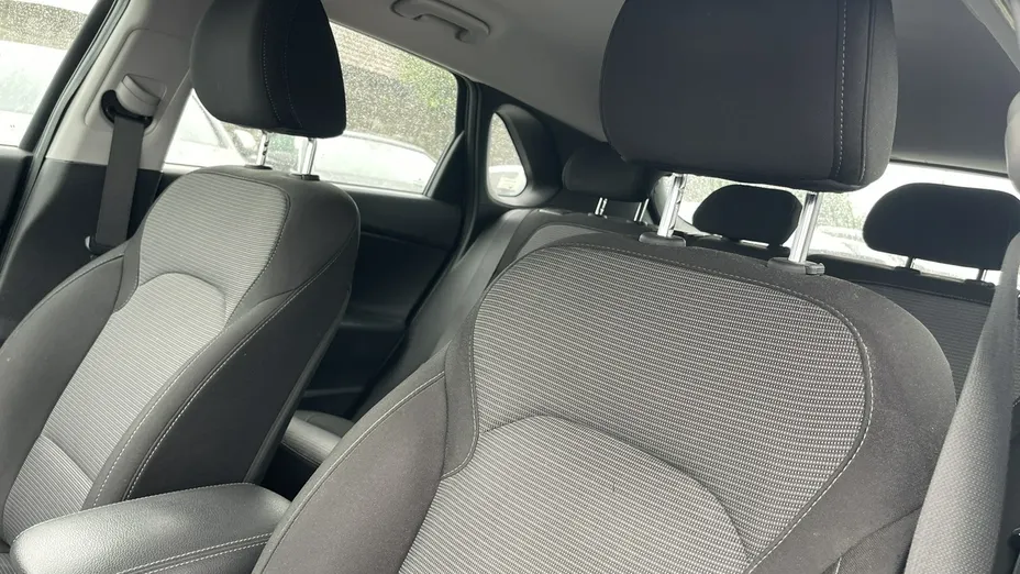 HYUNDAI i30 -