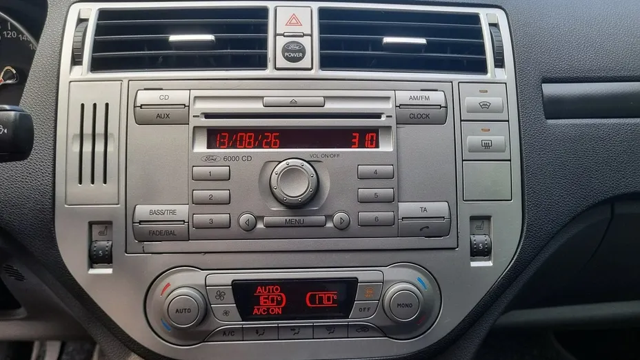 FORD Kuga -