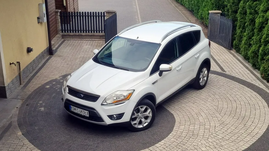 FORD Kuga -
