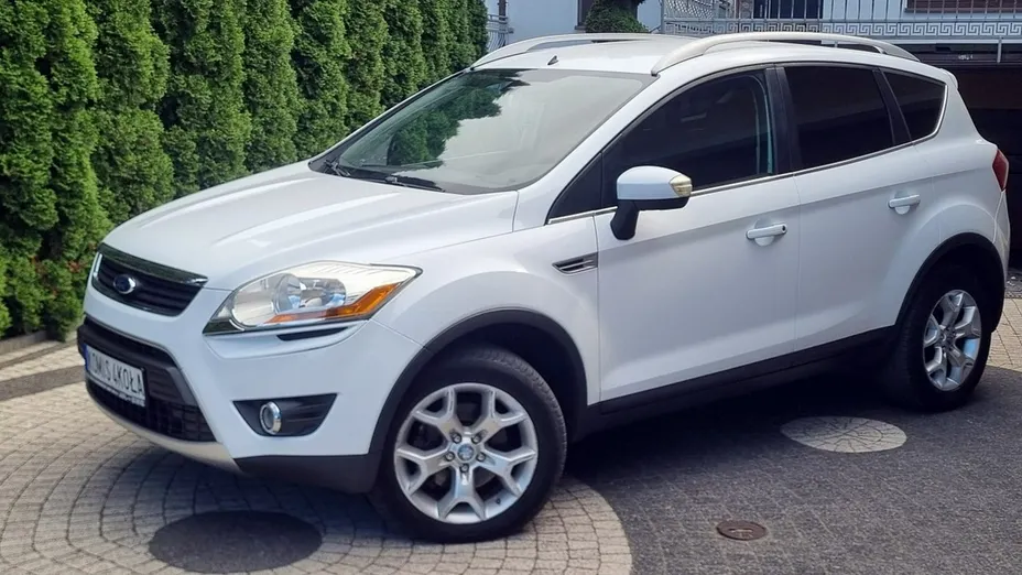 FORD Kuga -