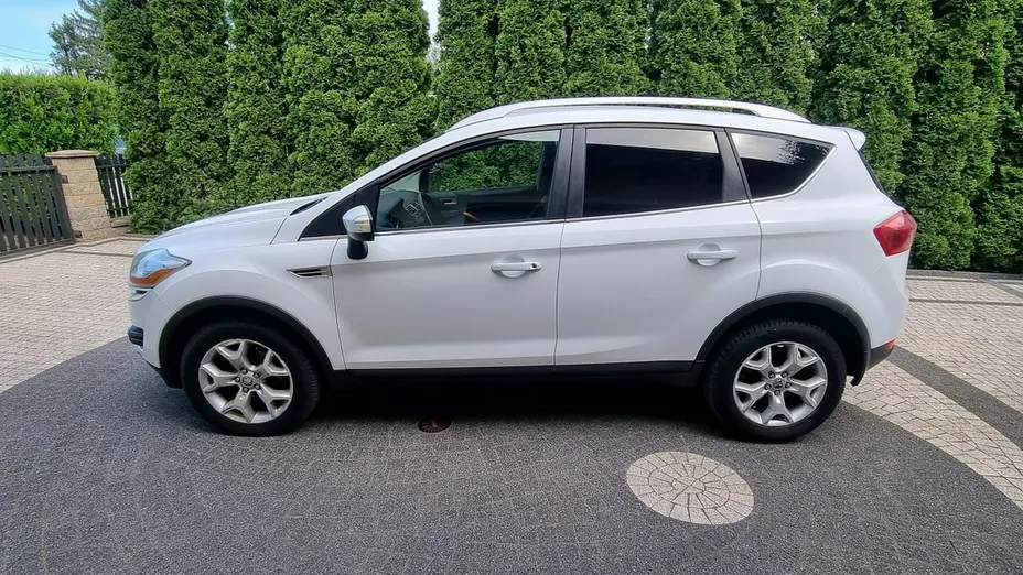 FORD Kuga -