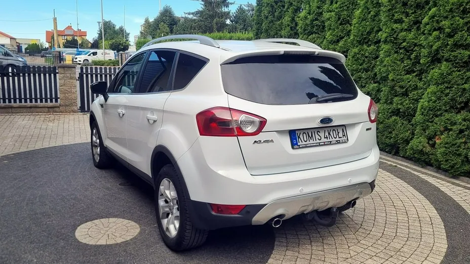 FORD Kuga -