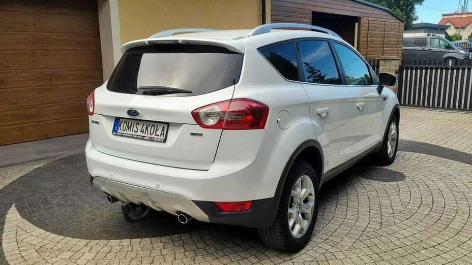 FORD Kuga -