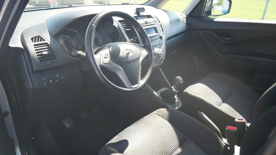 HYUNDAI ix20 -