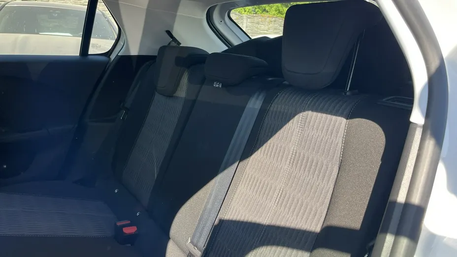 OPEL Corsa -