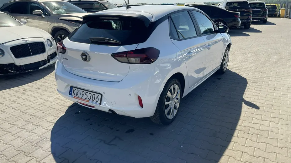 OPEL Corsa -