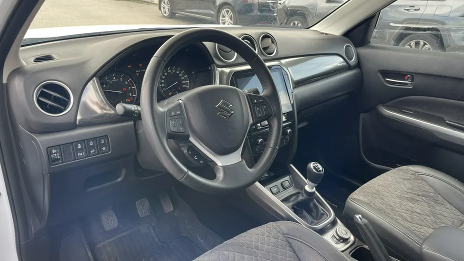 SUZUKI Vitara -