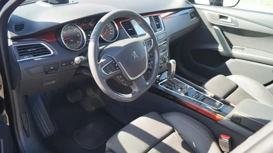 PEUGEOT 508 -