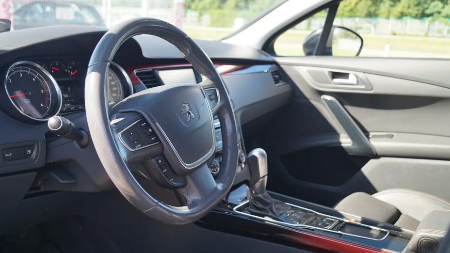PEUGEOT 508 -