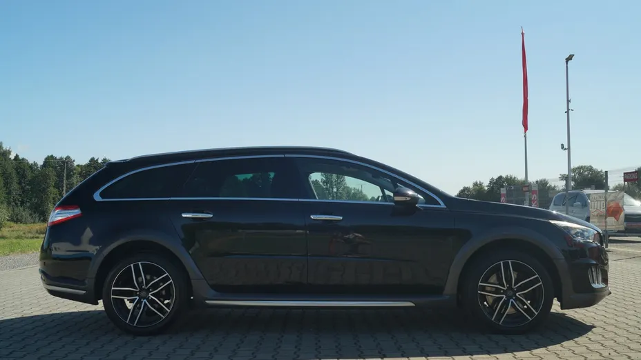PEUGEOT 508 -