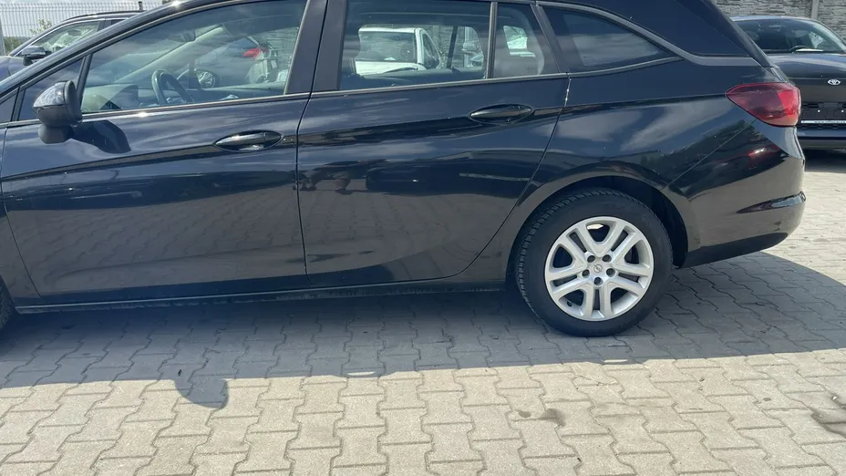 OPEL Astra -