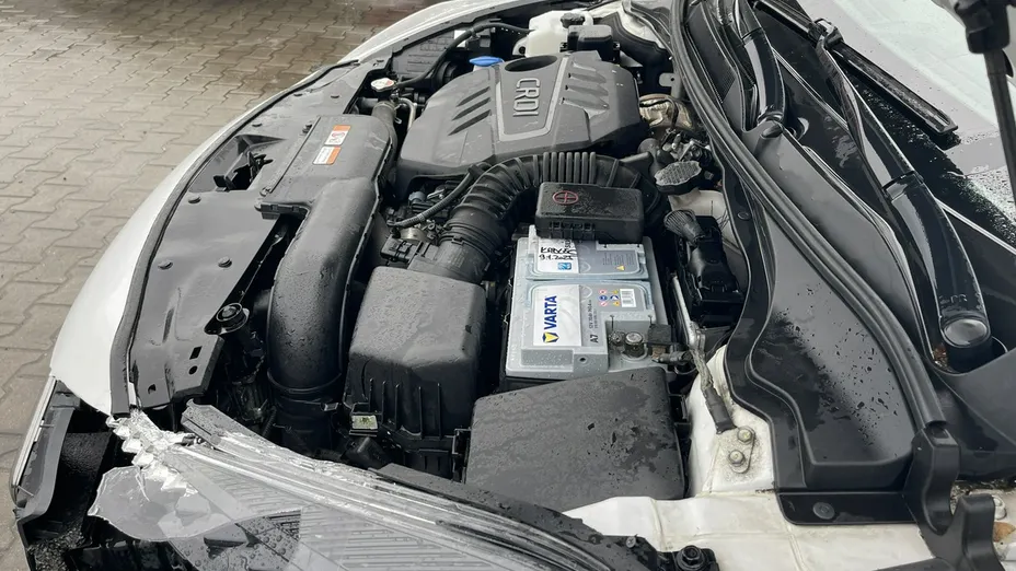 HYUNDAI i40 -