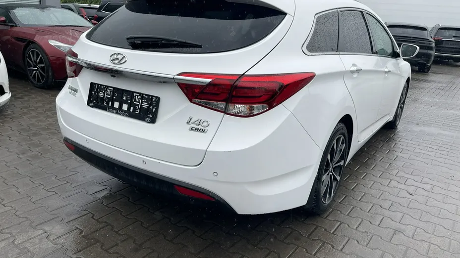 HYUNDAI i40 -