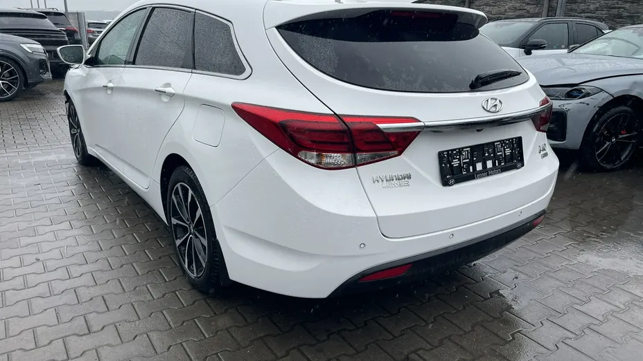 HYUNDAI i40 -