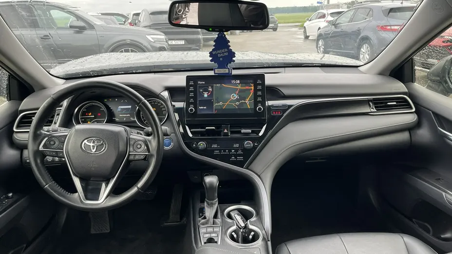 TOYOTA Camry -