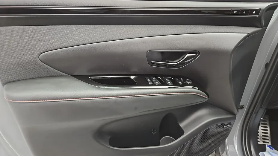 HYUNDAI Tucson -