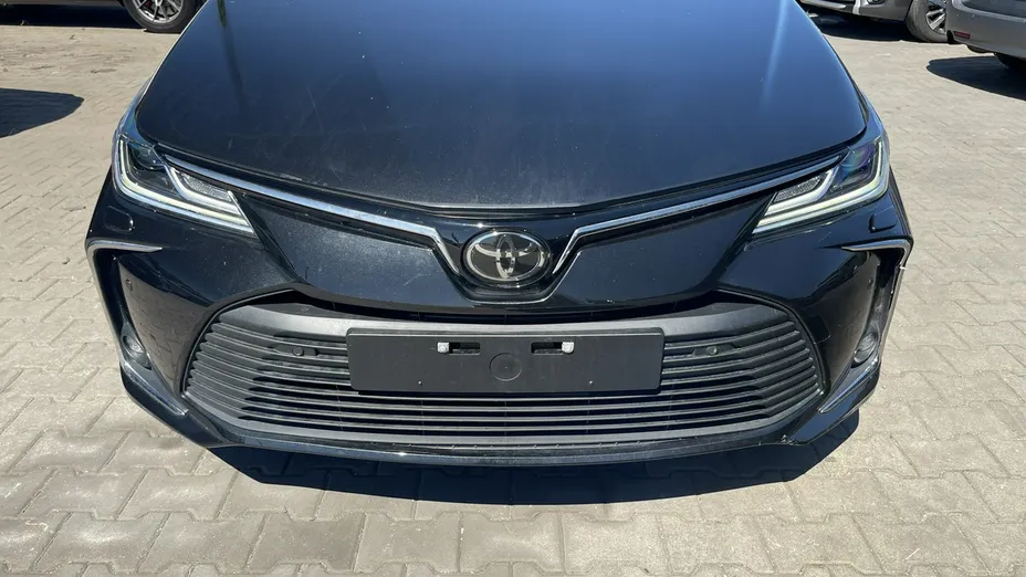 TOYOTA Corolla -
