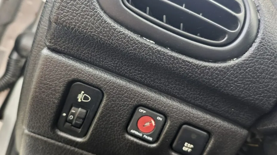 PEUGEOT 206 -