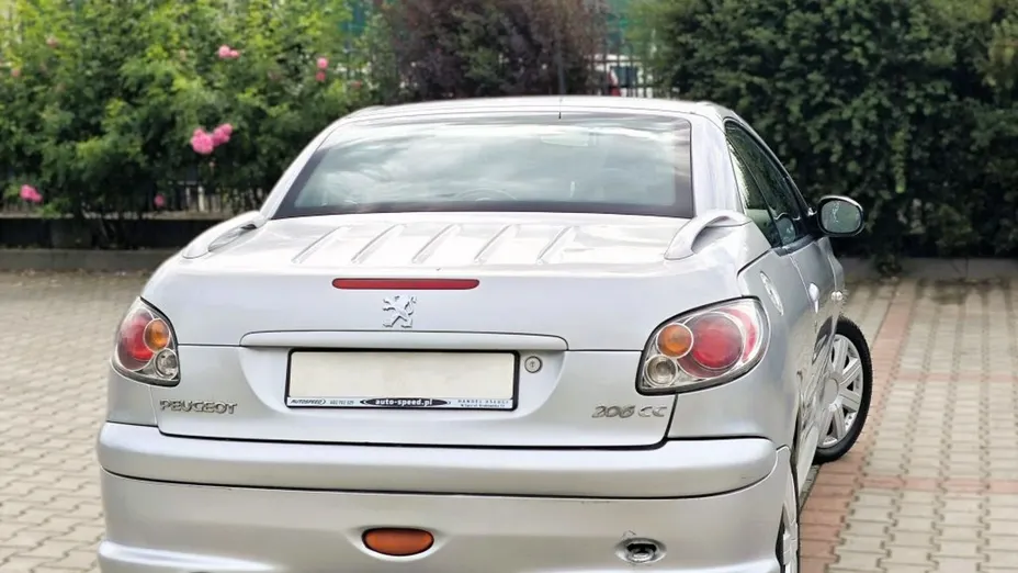 PEUGEOT 206 -