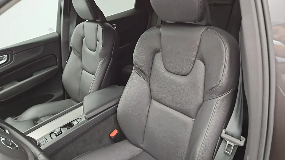 VOLVO XC60 -