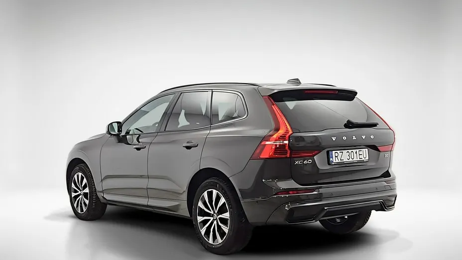 VOLVO XC60 -