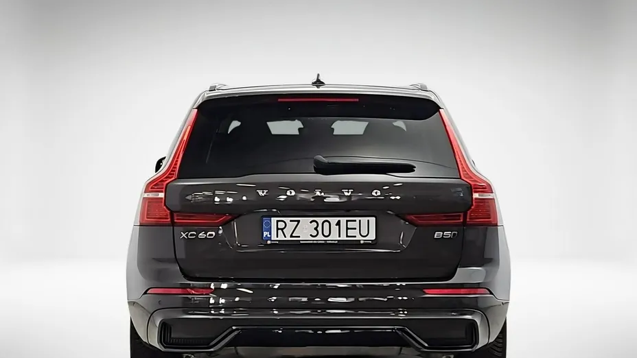 VOLVO XC60 -