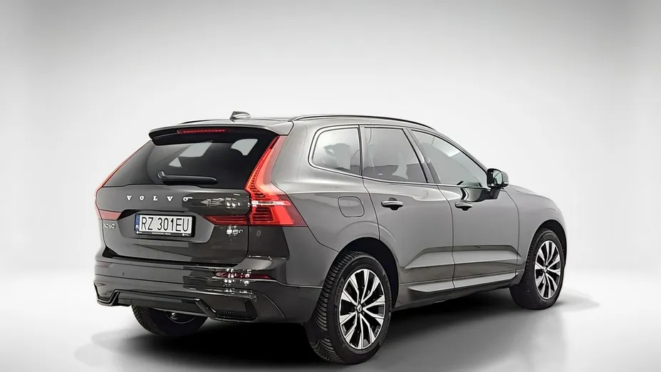 VOLVO XC60 -